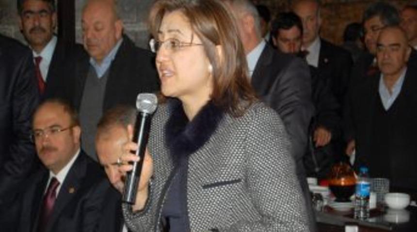 Bakan Şahin: Depremzede 20 bin aileye ulaştık