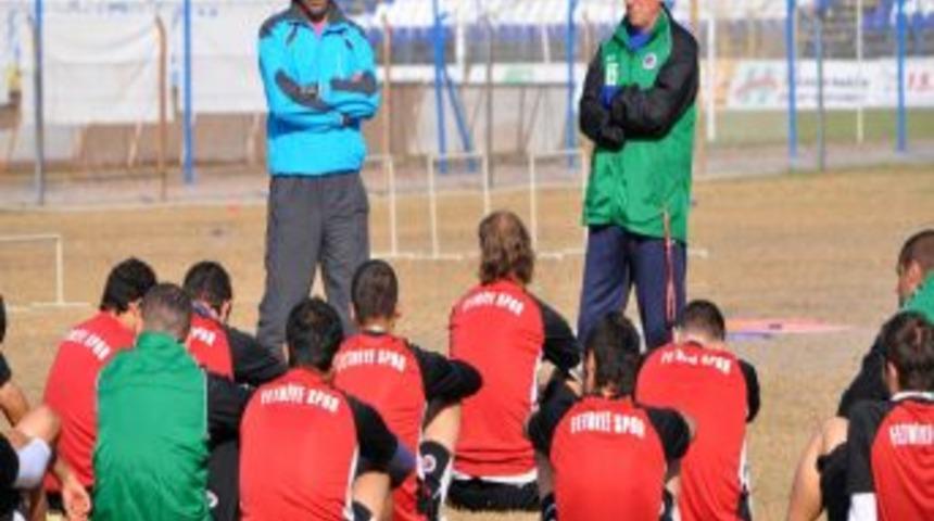 Fethiyespor Teknik Direkt&ouml;r&uuml; Levent Numanoğlu istifa etti