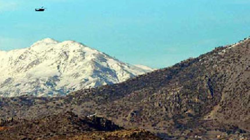 Çemberi yarmaya çalışan PKK'lılar kıstırıldı