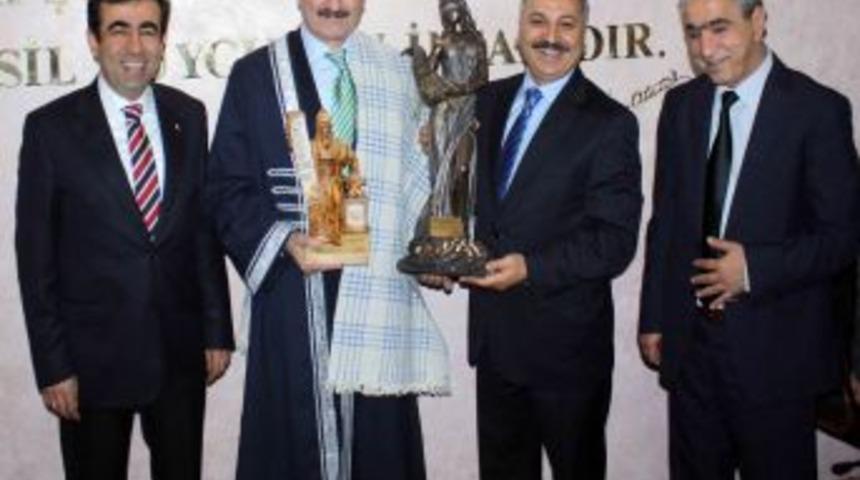 Bakan &Ccedil;ağlayan: Milletin parasını kendi namusumuz gibi koruduk