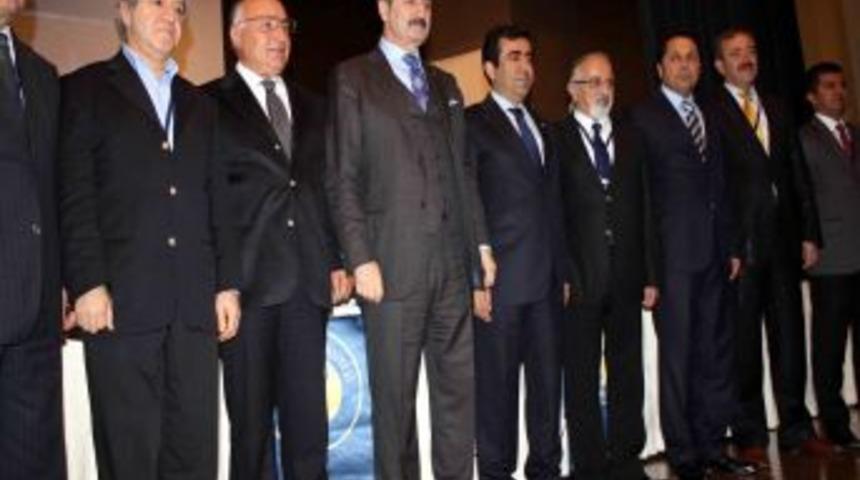 &Ccedil;ağlayan: Sarkozy başarısızlığını Ermeni meselesiyle &ouml;rtmeye &ccedil;alışıyor