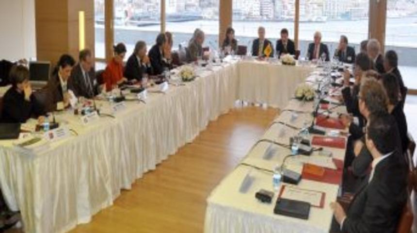 Avrupalı patronlar bile AB'nin ekonomisinin iyileşeceğine inanmıyor