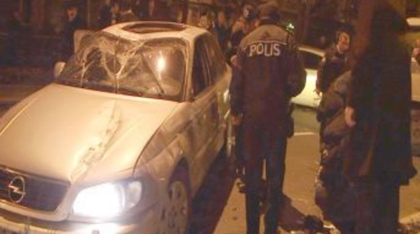 Servise verdiği ara&ccedil; trafikte kazaya karıştı