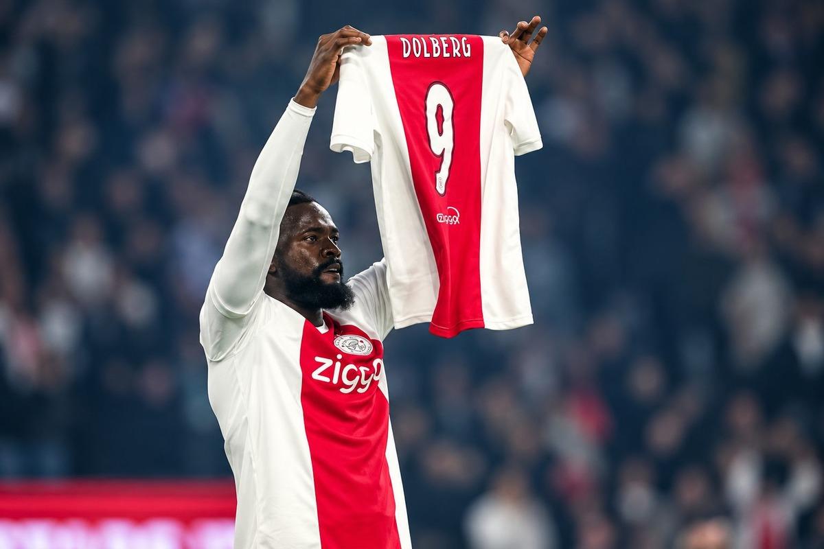 Ajax ta Osimhen sürprizi! Anlamlı hareketin fikir babası Osimhen çıktı 1