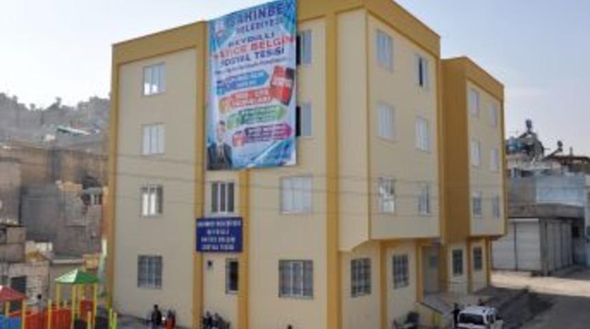 Canlı bombanın &uuml;zerine atlayan Hatice Belgin'in ismi Gaziantep'te de yaşayacak