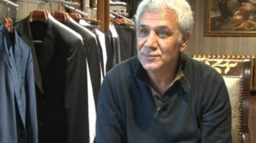 &Uuml;nl&uuml; modacıdan polisin Meclis &uuml;niformasına eksi not