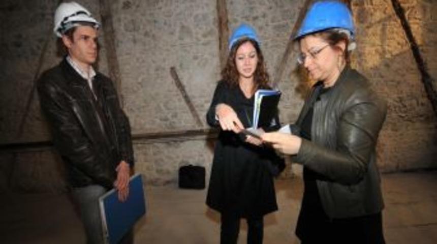 İzmir B&uuml;y&uuml;kşehir Belediyesi &ldquo;Haremlik-Selamlık'ı restore ettiriyor