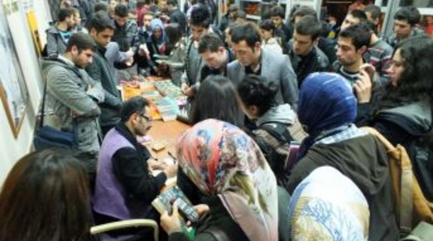 Aşkın G&ouml;zyaşları'nın yazarı: &lsquo;Ne olursan ol, yine gel&rsquo; Mevlana&rsquo;ya ait değil