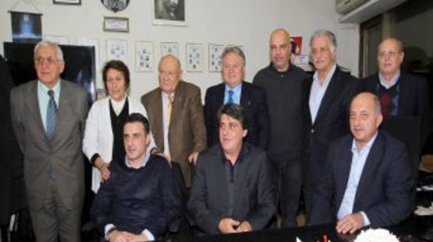 Beşiktaş'ta Adalı ve Havut&ccedil;u, Divan Kurulu'nu ziyaret etti