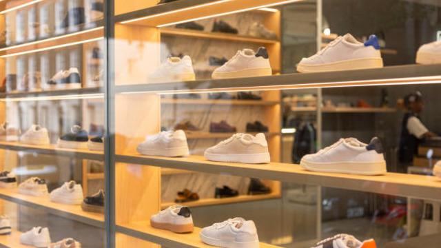 Wynsors World of Shoes 17 mağazasını kapatmaya hazırlanıyor