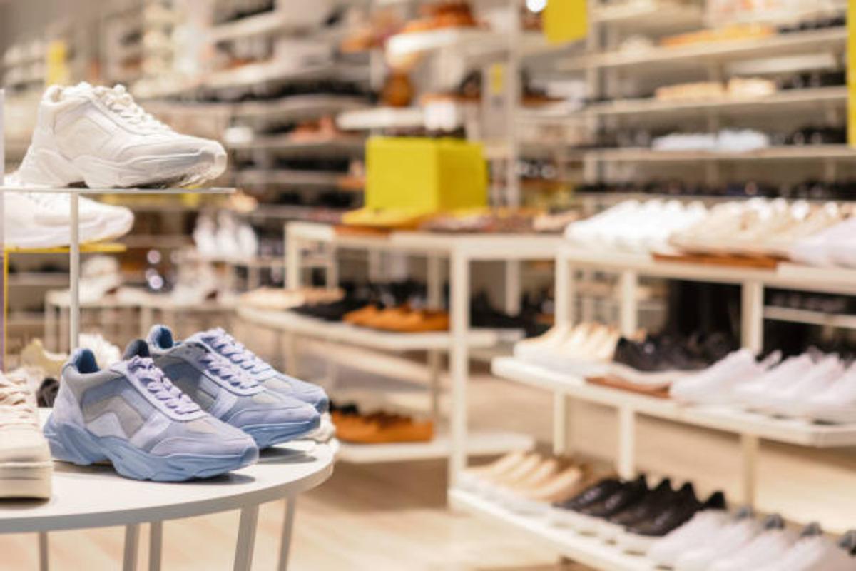 Wynsors World of Shoes 17 mağazasını kapatmaya hazırlanıyor 3