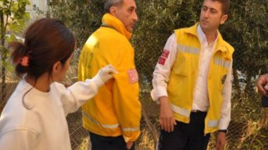 112 ekibi, tedavi etmek istedikleri yaralı tarafından darp edildi