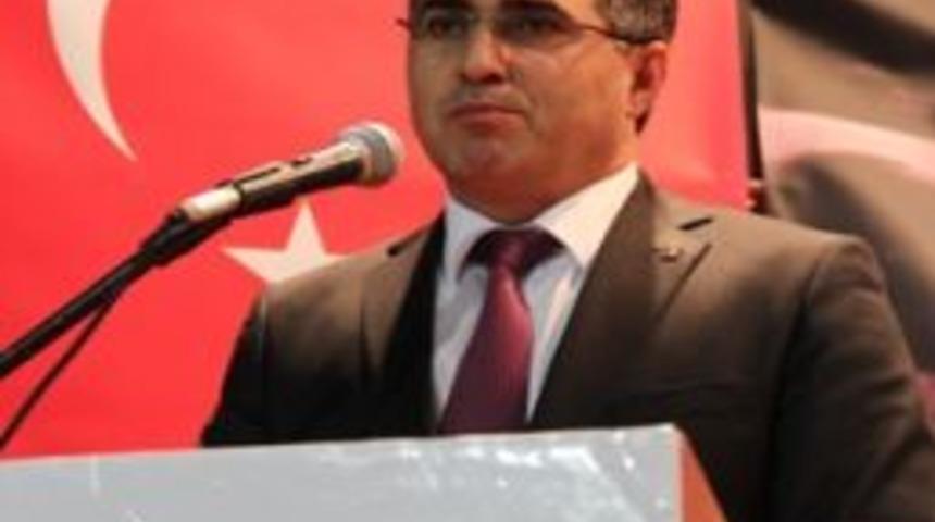 Yahyalı AK Parti il&ccedil;e başkanlığına Ahmet B&uuml;ber se&ccedil;ildi
