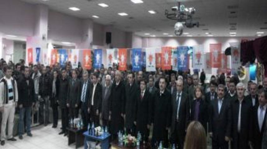 AK Parti, Yozgat Boğazlıyan ve Yenifakılı il&ccedil;elerinde kongreleri yaptı