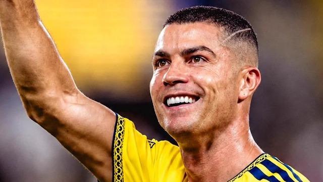 Bombayı canlı yayında patlattı: Cristiano Ronaldo Türkiye'ye gelebilir! Takımını bile açıkladı