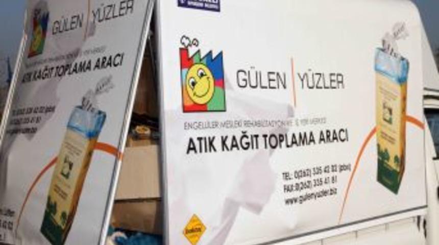 G&uuml;len Y&uuml;zler bin 450 ton atık kağıt topladı
