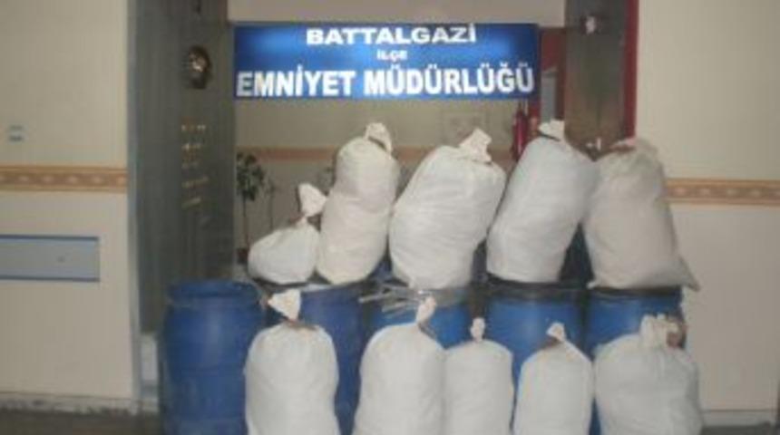 Malatya&rsquo;da 40 kilo esrar yakalandı