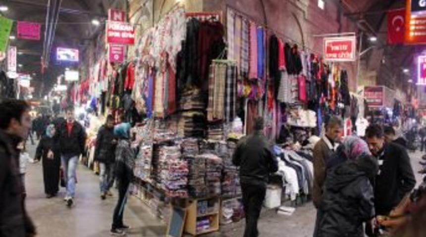 M&uuml;şterilerini AVM'lere kaptıran Kapalı &Ccedil;arşı, eski canlı g&uuml;nlerini arıyor