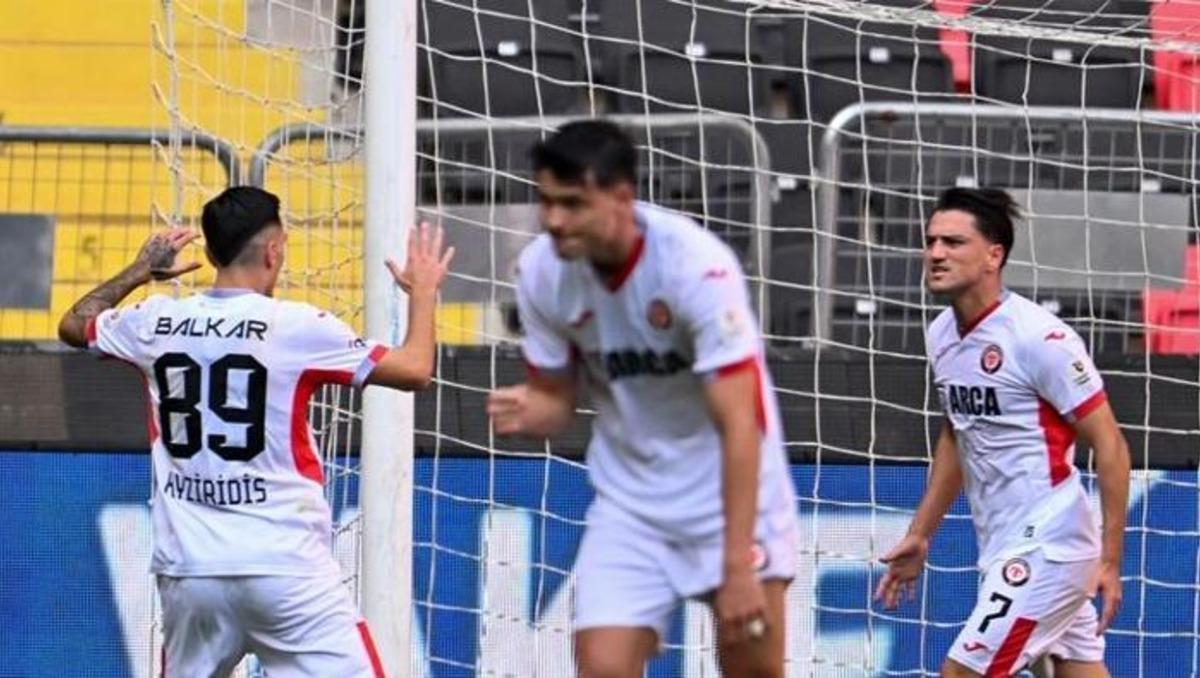 Cengiz Ünder yine yapacağını yaptı! Tüm şehir onu konuşuyor 1