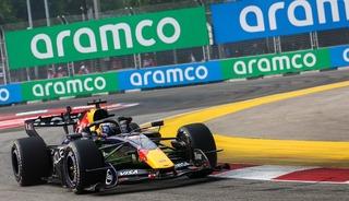 Singapur Grand Prix'sinin galibi Max Verstappen!