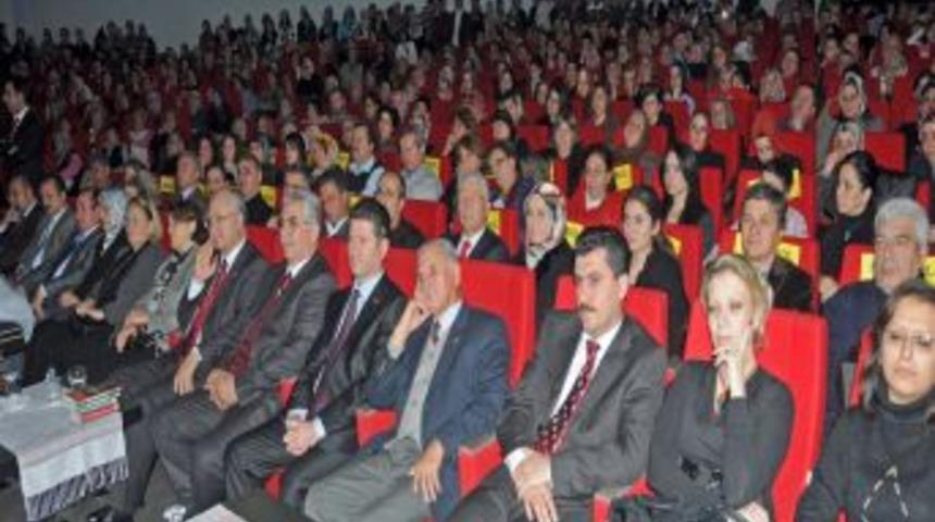 Manisa'da 'Vuslat Gecesi' d&uuml;zenlendi