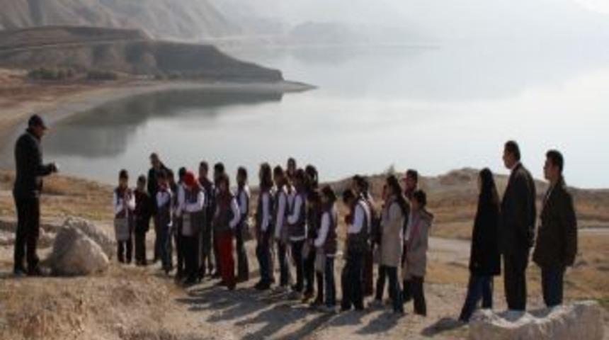 Nallıhan'da 'K&uuml;lt&uuml;r El&ccedil;ileri'nin eğitimi sona erdi