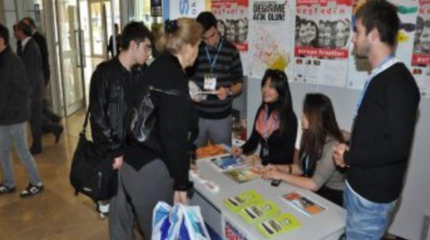 Educaturk'ten gen&ccedil;lere Avrupa'da eğitim fırsatı