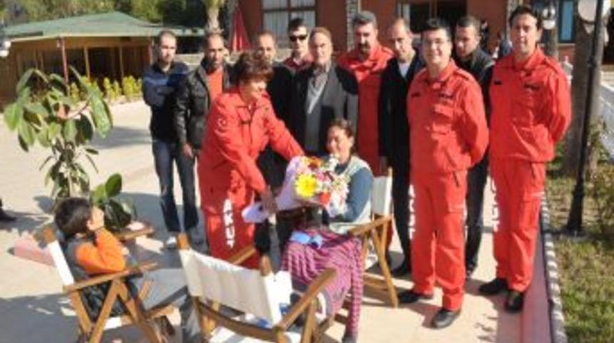 Akut depremzedeleri Fethiye&rsquo;de de yalnız bırakmadı