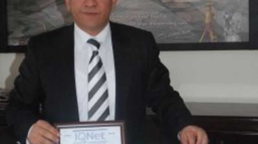 Elbistan Tapu M&uuml;d&uuml;rl&uuml;ğ&uuml;'ne TS EN ISO 9001:2008 Kalite Y&ouml;netim Sistemi Belgesi