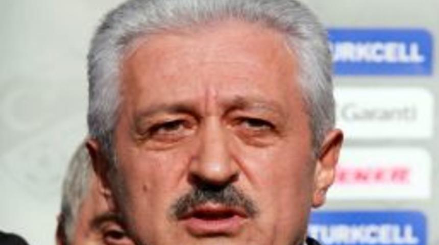 Aydınlar: C&uuml;neyt &Ccedil;akır'ın Avrapa Şampiyonası'nda ma&ccedil; y&ouml;netecek olması milattır