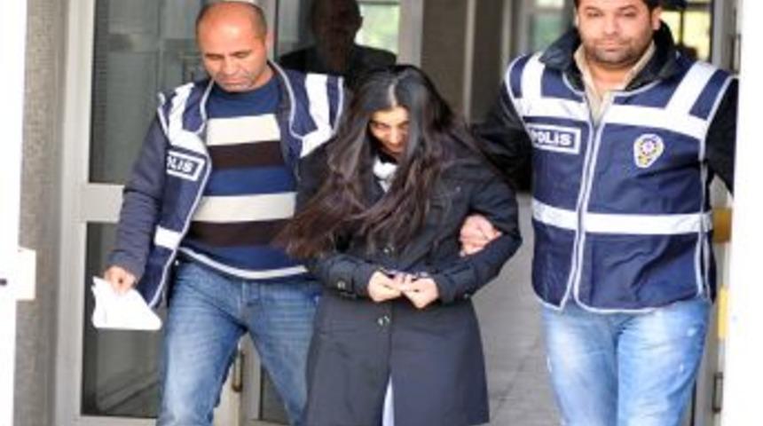 Altı aylık gelin kayınvalidesini, hakaret ettiği i&ccedil;in &ouml;ld&uuml;rm&uuml;ş