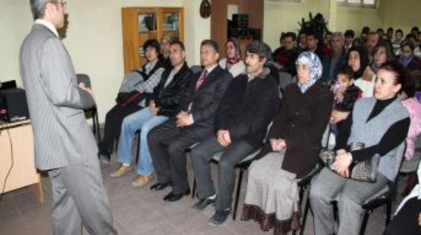 "Uyuşturucuda en temel &ccedil;&ouml;z&uuml;m ergenlik &ccedil;ağındaki gen&ccedil;lere sıcak alaka"