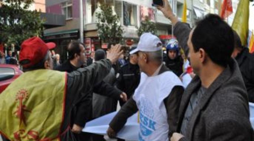 Balıkesir'de polisle eylemciler arasında arbede yaşandı