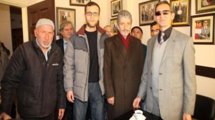 Başkan Tuna, &Ouml;z&uuml;rl&uuml; Aileleri Derneği Sincan Şubesi'ni ziyaret etti