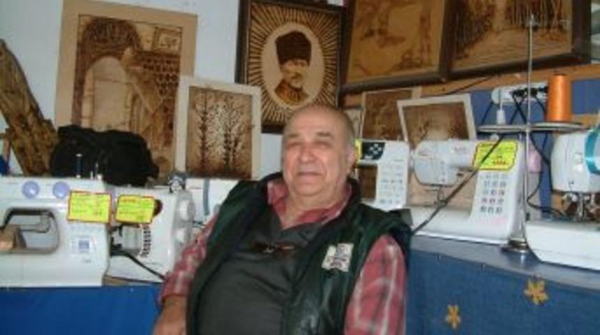 Yakma resim tekniğiyle tablo yapan ressam: Sanata değer verilmiyor