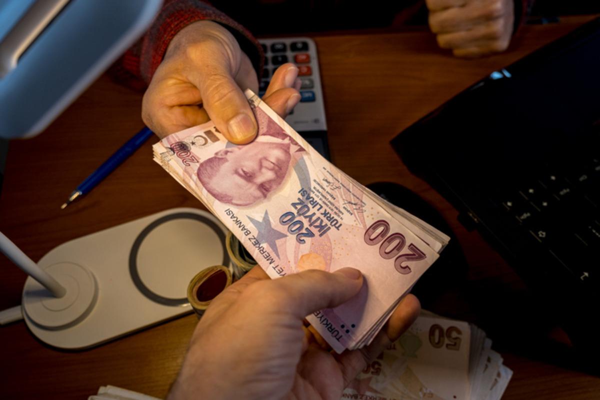 Emekliler i&ccedil;in rakamlar g&uuml;ncellendi! Bankalar sıraya girdi: 35 bin TL ye hemen hesaplara yatırılıyor 5