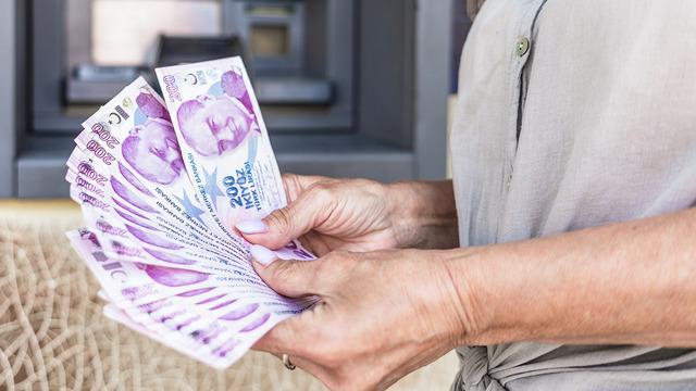Vatandaşlık maaşında detaylar belli oldu! Kimler alacak, ne kadar ödenecek?