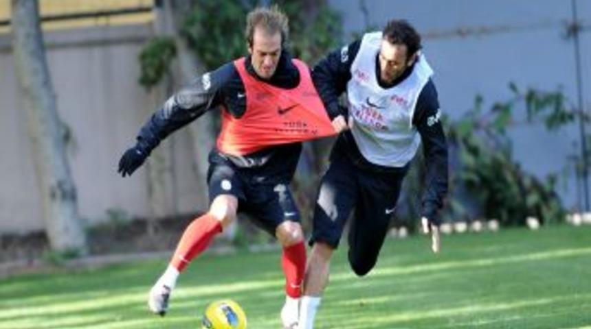 Galatasaray'da Gen&ccedil;lerbirliği ma&ccedil;ı hazırlıkları başladı