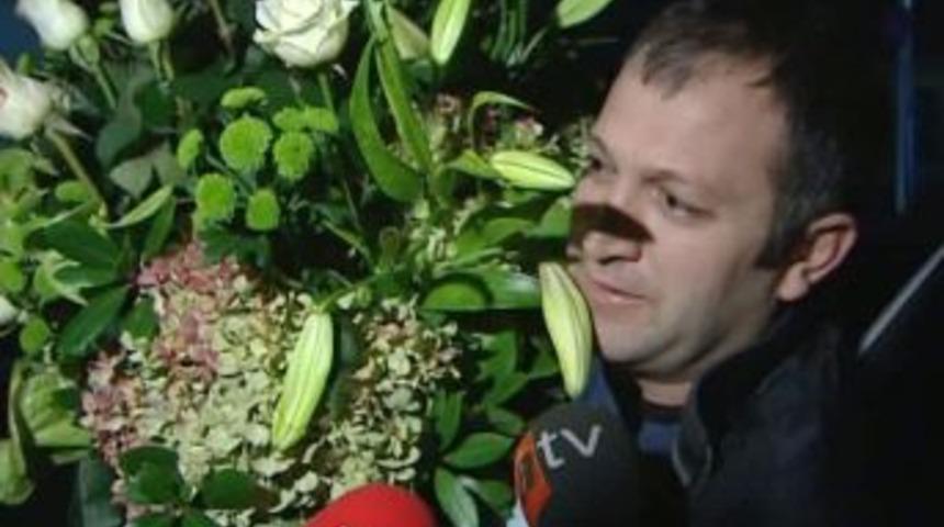 İbrahim Tatlıses&rsquo;in Başbakan&rsquo;a g&ouml;nderdiği &ccedil;i&ccedil;ek hastaneye alınmadı