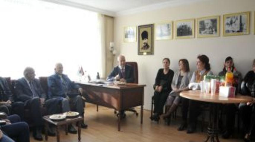 Sandıklı Vakfı yeni merkezine taşındı