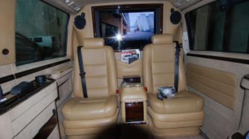 Uyuşturucu zanlısına l&uuml;ks yatta operasyon