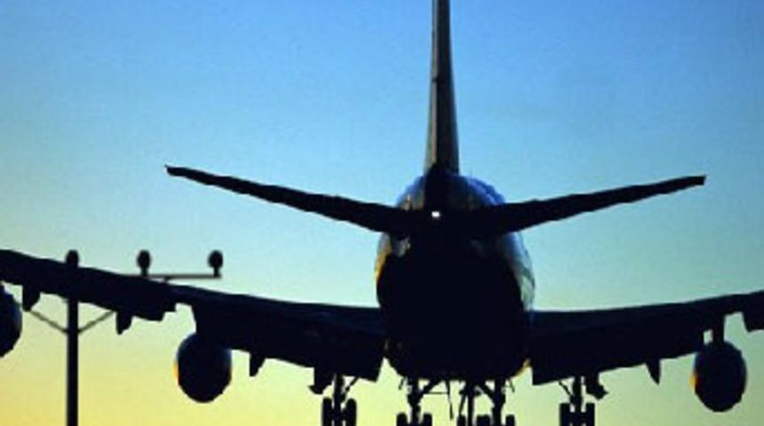 Yolcu u&ccedil;ağında alkol restleşmesi