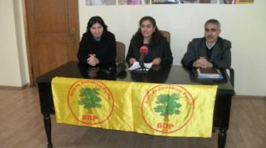 BDP&rsquo;li Tuncel&rsquo;den &lsquo;kapatma&rsquo; iması