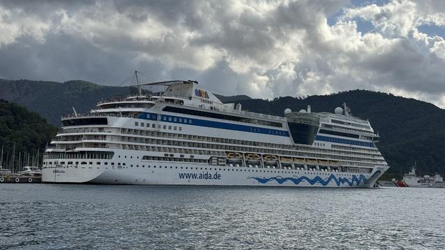 Marmaris e "Aida Stella" kruvaziyeri 2 bin 370 turist getirdi 1