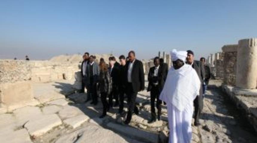 Sudanlı belediye başkanları Denizli&rsquo;yi &ouml;rnek alacak