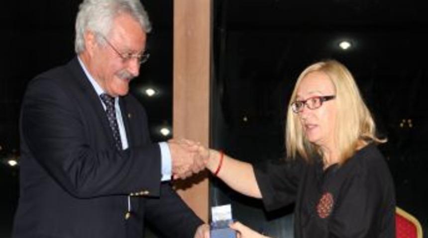 Başkan Tanık'tan Avusturya B&uuml;y&uuml;kel&ccedil;isi'ne veda yemeği