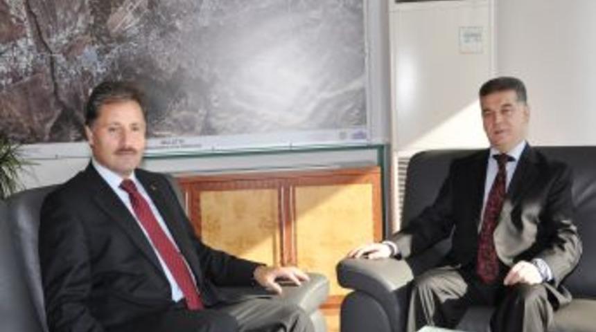 Malatya Emniyet M&uuml;d&uuml;r&uuml; Ayg&uuml;n, belediyeyi ziyaret etti