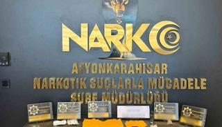 Yaklaşık 40 bin TL ve uyuşturucuyla yakalanan şahıs tutuklandı