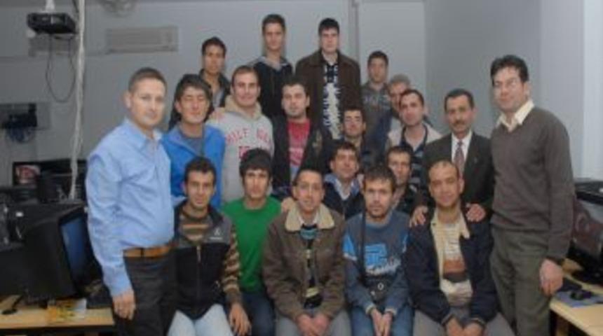 Manavgat HEM, işitme engelliler i&ccedil;in bilgisayar kursu a&ccedil;tı