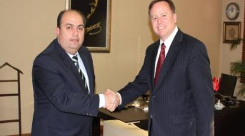 ABD 2. Konsolosu ve Ekonomik İşler M&uuml;d&uuml;r&uuml; Babb'dan KMTSO'ya ziyaret